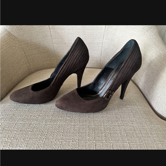 Giorgio Armani Suede Brown Pumps - Size 38 - Picture 3 of 8